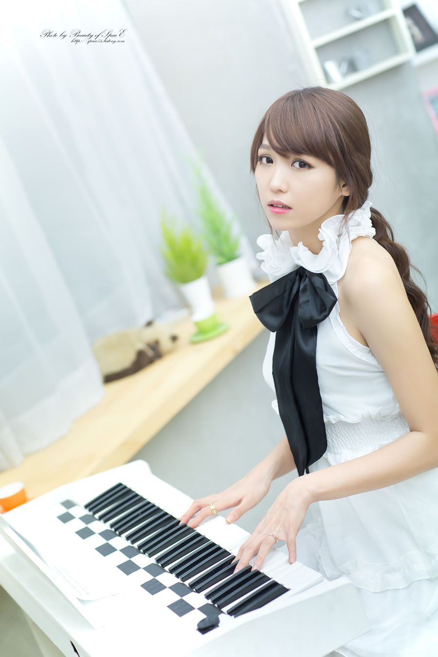 韩国美女李二慧《钢琴少女》  第15张