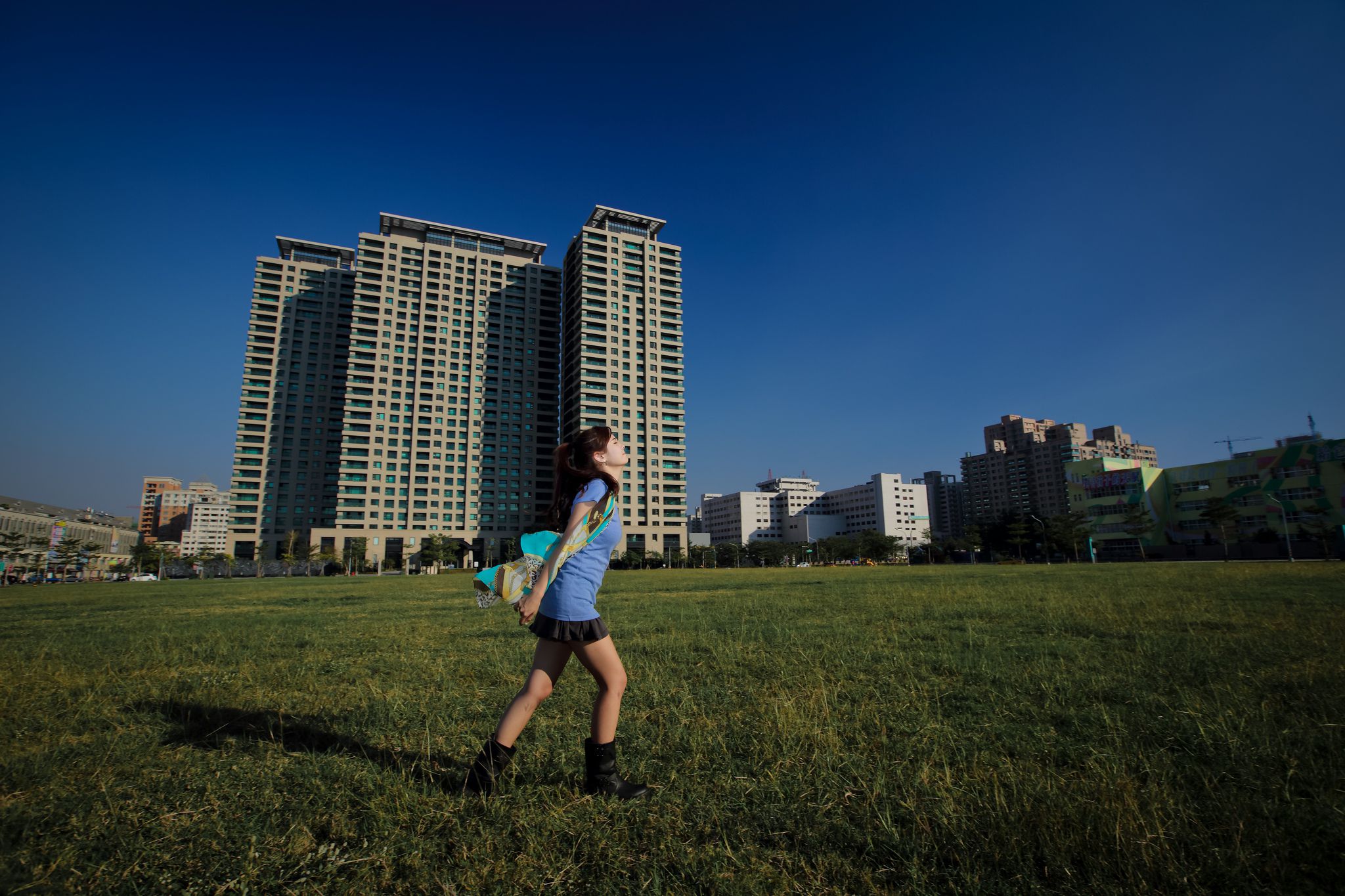 台湾美女鲔鱼/徐玮吟《清新外拍图片》写真合集  第32张