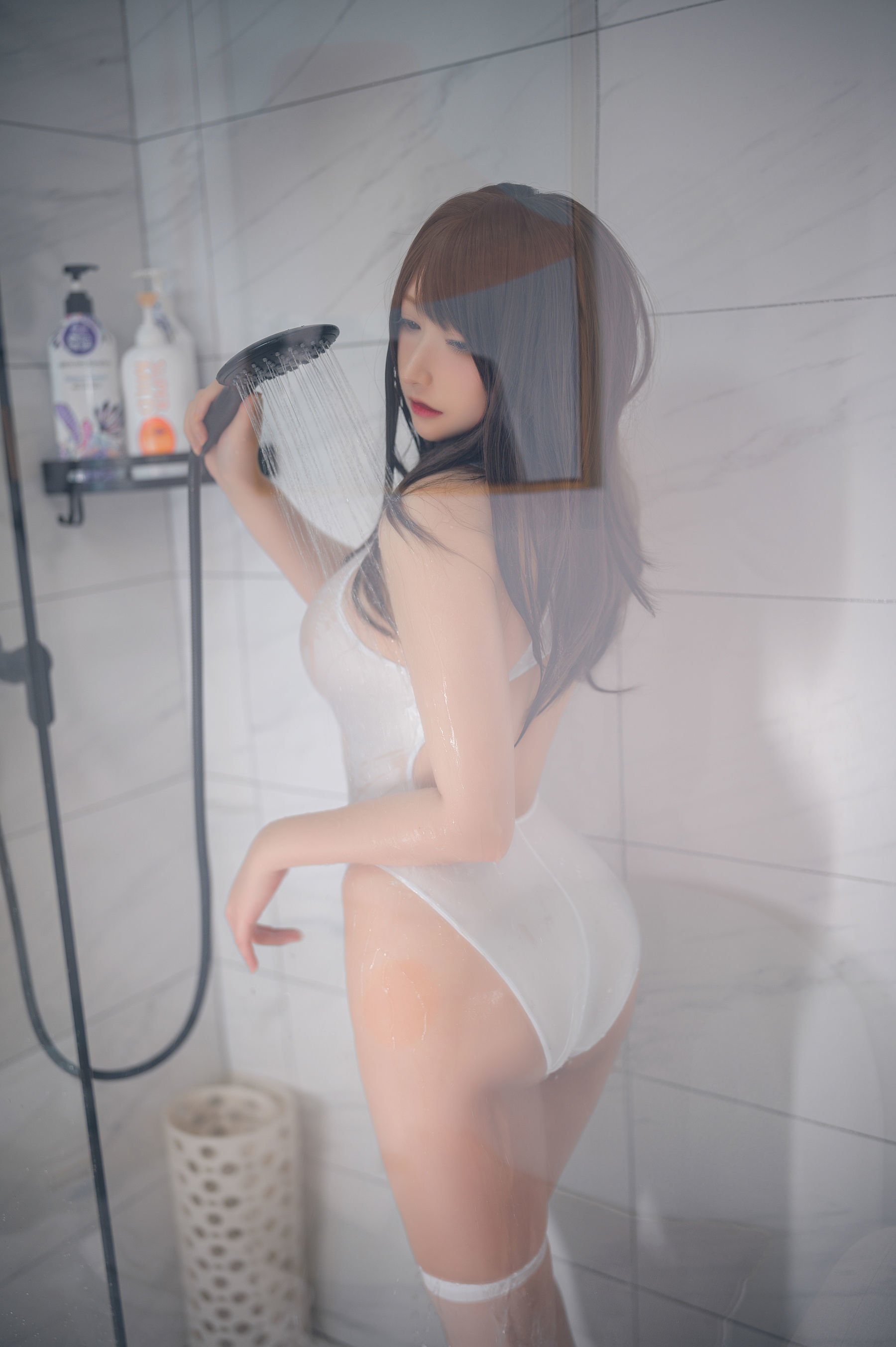 [网红COSER] 高颜值coser念念_D - 白色竞泳  第3张