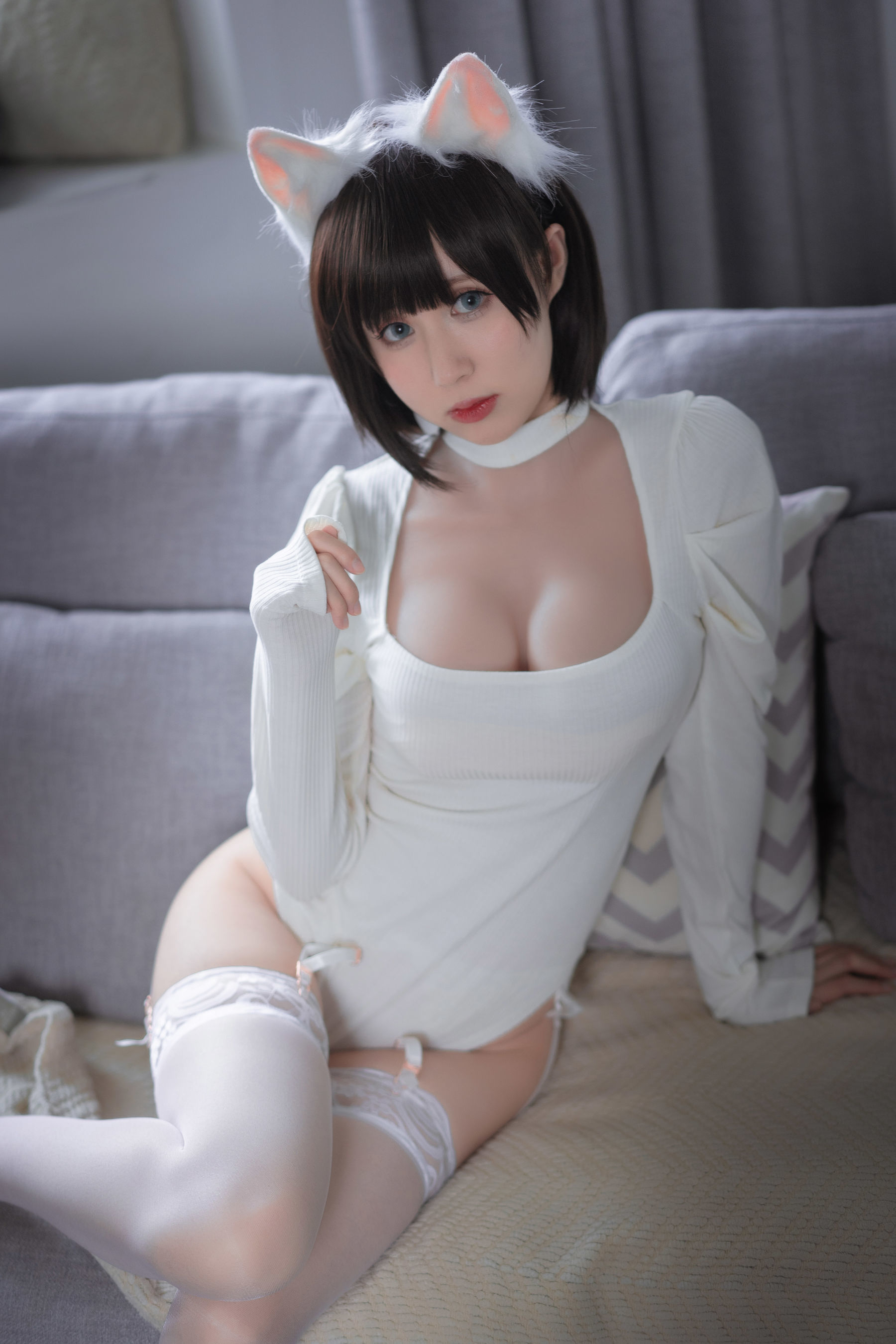 [网红COSER] 西园寺南歌 - 白猫白色连体衣  第25张