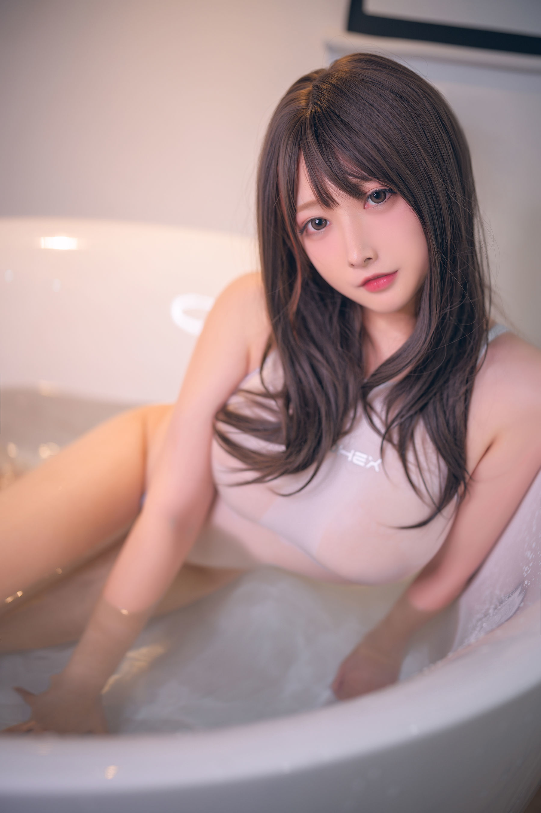 [网红COSER] 高颜值coser念念_D - 白色竞泳  第22张