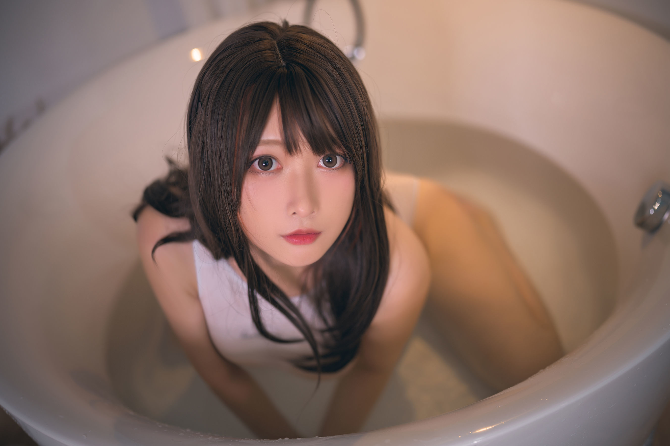 [网红COSER] 高颜值coser念念_D - 白色竞泳  第17张