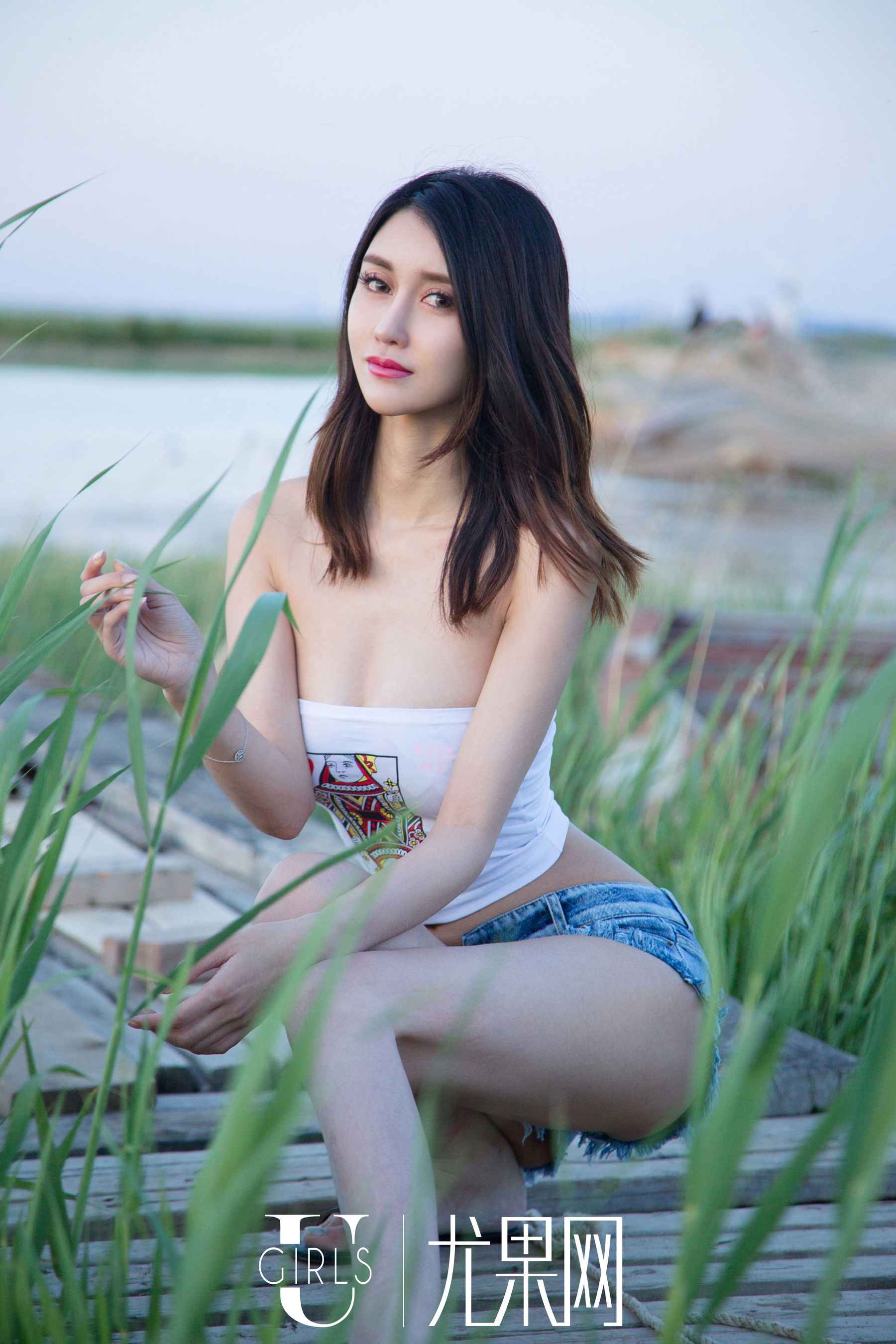 田梓茵《沙漠中的烟火》 [尤果Ugirls] U376