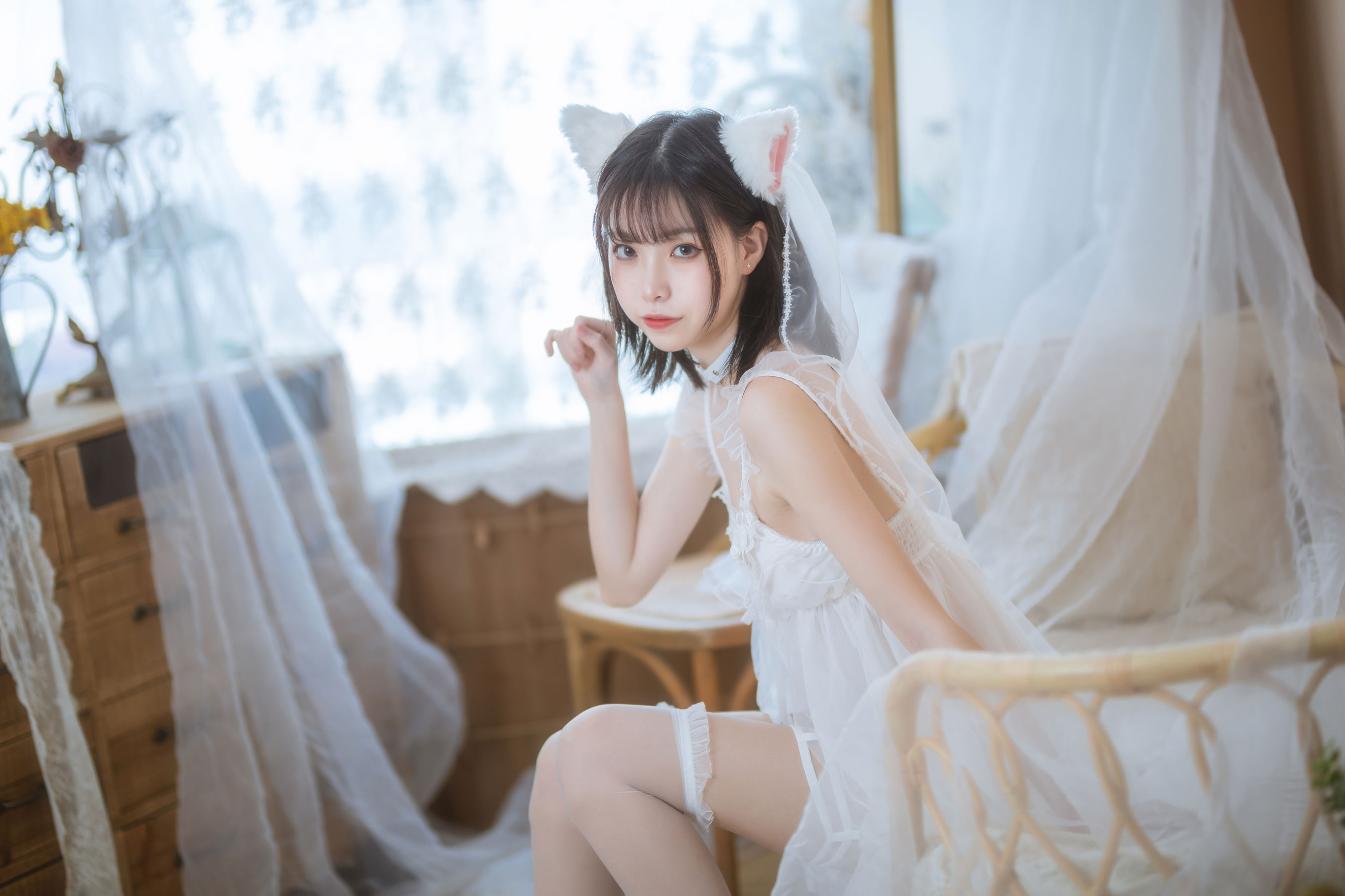 [福利COS] 许岚 - 少女白色裙  第3张